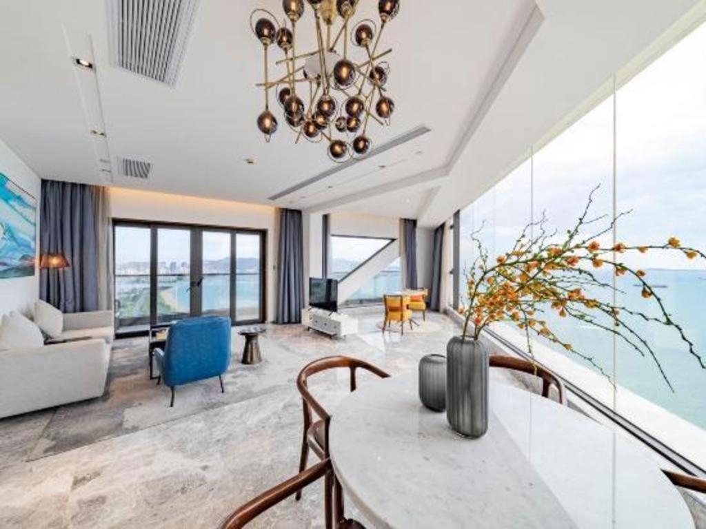 Rock Platinum Sea View Hotel Санья Экстерьер фото
