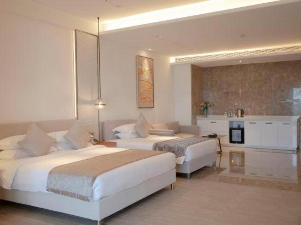 Rock Platinum Sea View Hotel Санья Экстерьер фото