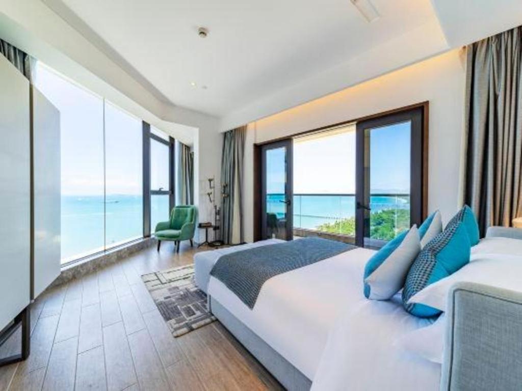 Rock Platinum Sea View Hotel Санья Экстерьер фото