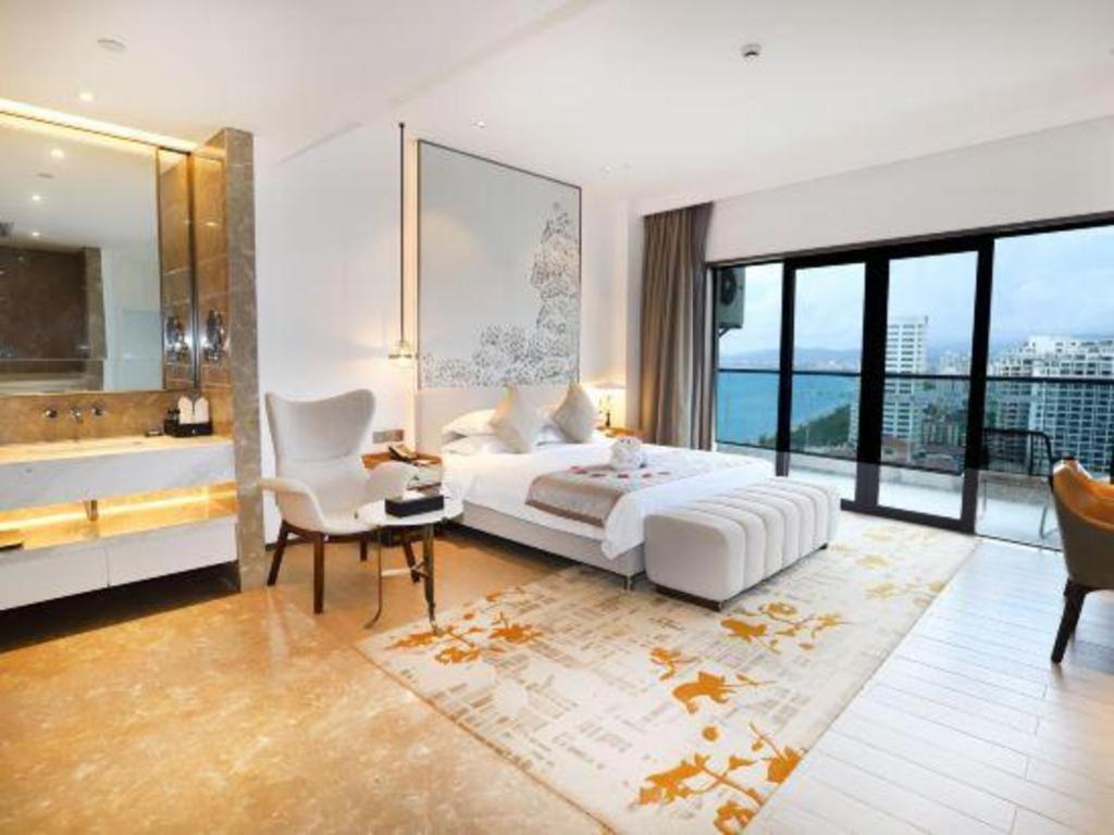 Rock Platinum Sea View Hotel Санья Экстерьер фото