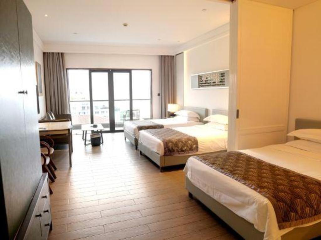 Rock Platinum Sea View Hotel Санья Экстерьер фото