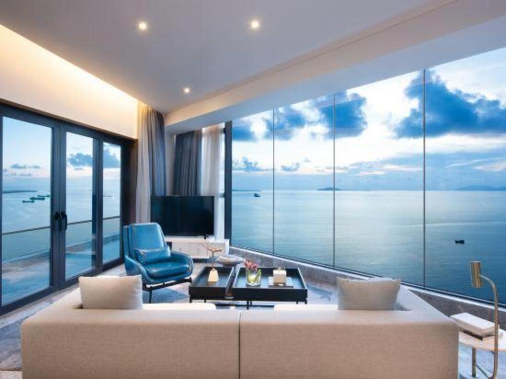 Rock Platinum Sea View Hotel Санья Экстерьер фото