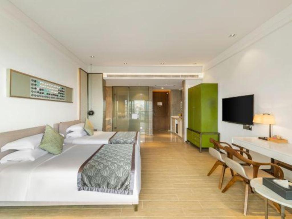 Rock Platinum Sea View Hotel Санья Экстерьер фото