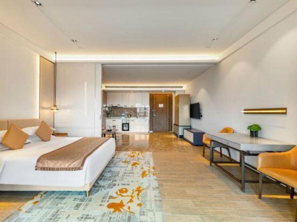 Rock Platinum Sea View Hotel Санья Экстерьер фото